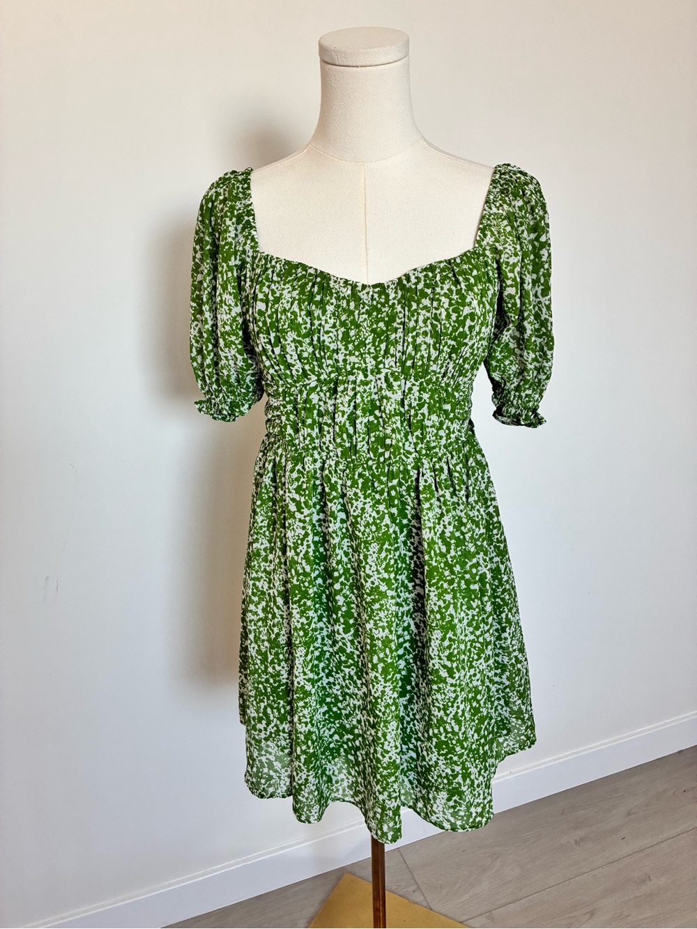 Abercrombie and Fitch Emerson Ruched Ruffle Puff Sleeve Mini Dress